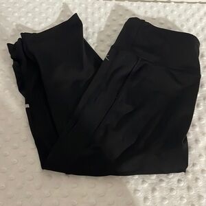 𝅺danskin NOW Black Fitted Capri Leggings w/ drawstring!